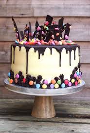 Pin By Katyes On Cake Birthday Cake Chocolate Chocolate Cake Decoration Chocolate Drip Cake