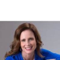 Sarah Bosch's Instagram, Twitter & Facebook