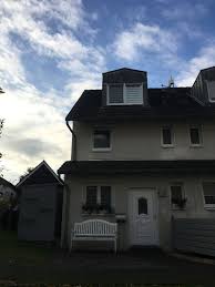10 häuser zum kauf in wolfhagen auf immobilo.de ✓ egal ob reihenhaus, einfamilienhaus oder stadtvilla ✓ mit immobilo.de das traumhaus finden und kaufen! Haus Zum Verkauf Im Wolfhagen 19b 42929 Wermelskirchen Rheinisch Bergischer Kreis Mapio Net