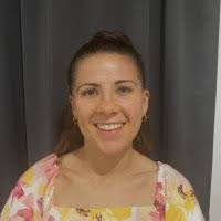 90+ perfiles de «Mears»