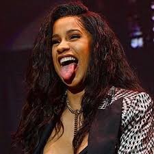 layla becker🧚🏻‍♀️ (@laylaxbecker)