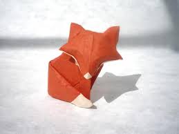 Sehr Suss Und Sogar Nachfaltbar Dank Anleitung Wird Gemacht 3 Origami Fuchs Origami Fuchs Fuchs Basteln Origami Kunst