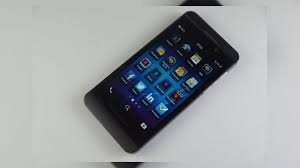 I like the bb os 10, there are still lots of room for improvement (hub on wake up screen for instance) but i do like the more professional side of it. Top 5 Pro È™i Contra La Blackberry Z10