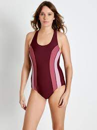 Le maillot de bain (ou le costume de bain en suisse et au québec) est un vêtement destiné à cacher certaines parties du corps lors de la pratique de la natation, de la baignade, de la détente au bord de l'eau (plage, bronzage…) ou, plus généralement, lors de toute activité de plein air. Maillot De Bain Gainant Maillot De Bain Grande Taille