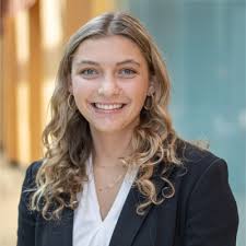 I'm thrilled to announce that I've joined Squad as a Growth Intern for  Spring 2025!