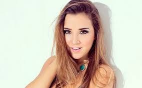 Resultado De Imagen Para Flavia Laos Instagram Hair Styles Long Hair Styles Beauty