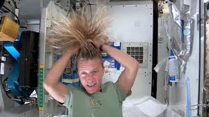 How Astronauts Wash Their Hair In Space Video Space Station Earth And Space Science Space Science