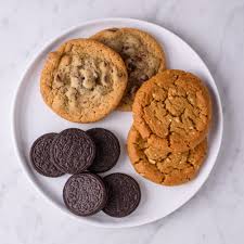 In a bowl, combine the ghee with the chia seeds, stevia and the other ingredients, whisk well, and arrange spoonfuls of this mix on a baking sheet lined with parchment paper. Cookie Nutrition Facts Calories And Diet Tips