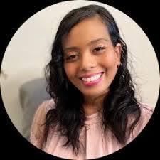 Noelle Carson's Instagram, Twitter & Facebook