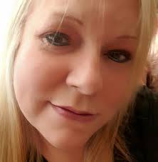 Struggling with what to do here.Any ideas with how to decorate the table  and wall would be greatly appreciated.The thermostat is not centred and I  have no idea what to do with