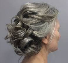 That sandy ashy dark blonde color will make your gray strands blend and will provide great coverage. 25 Stunning Mother Of The Bride Hairstyles 2021