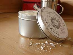 Maybe you would like to learn more about one of these? Du Blanc De Ceruse A La Poudre De Riz Les Femmes Ont Fait Mal A Leur Peau Babzman