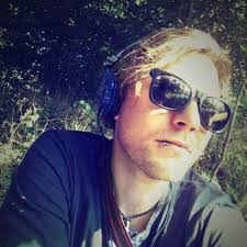 Thomas Reisner's Instagram, Twitter & Facebook