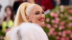 Besides becoming a singer, gwen also known as a fashion designer, actress, and great songwriter. Gwen Stefani Jadi Ikon Fesyen 2019