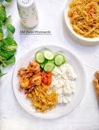Sayur nangka muda bumbu atau kuah kuning ini bisa anda buat dengan mudah di rumah. Ide Menu Makan Siang Enak Tumis Pepaya Muda Dan Sambel Goreng Tempe Udang