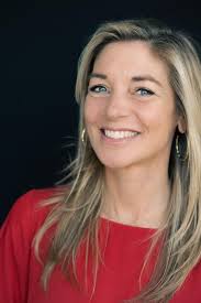 En toen kwam opeens mijn droomjob voorbij, waar mijn hele carrière in  samenkomt: communicatie, partnerships en maatschappelijke impact... dit  vind ik bij TRUE IDEAS waar we merken helpen impact te…