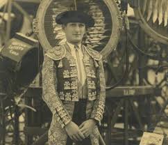 Fue el precursor del nazismo y de la segunda guerra mundial. La Historia De Sidney Franklin Homosexual Judio Y Torero El Independiente