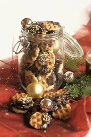 Weihnachtliche Waffelkekse Spekulatiusgewurz Im Waffeleisen Rezept Waffelkekse Waffeleisen Kekse