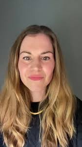 Leslie Krueger's Instagram, Twitter & Facebook