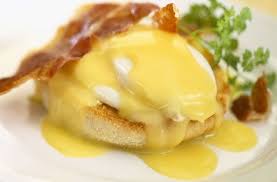 Eggs Benedict With Hollandaise Sauce Tesco Real Food Hollandaise Sauce Holiday Cooking Food