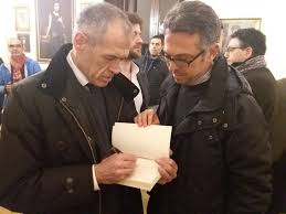 La vita privata e il curriculum dell'uomo scelto da sergio mattarella nato a cremona nel 1954, carlo è sposato con miria pigato e due figli, un maschio e una femmina. Carlo Cottarelli E Domenico Fanizza Inaugurano A Palazzo Viceconte Il Ciclo Di Incontri Europa Economica In Matera Capitale Della Cultura 2019 L Economia Europea Rallenta Italia E Il Paese Che Soffre Di Piu