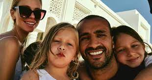 Right cross by hari for the first knockdown on the first exchange of the first round. Badr Hari And Wife Daphne Have Become Parents To Twins Free To Download Apk And Games Online