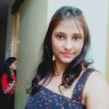 Deepti Goel Ojha (@beebluntt)