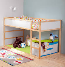 Altezza letto dal.vendo letto ikea per bambini misure 163 lunghezza,larghezza 76.misure effettive letto 160x70.più la sponda materasso a molle con copertura con cerniera per. Letto A Castello Ikea Per Bambini 45 Foto Letti A Due Piani Per Bambini
