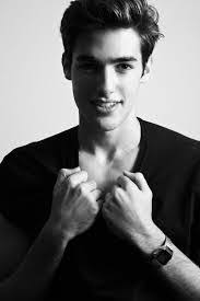 Denisse Roldan's Instagram, Twitter & Facebook