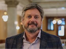 Medical students saying 'no thanks' to family medicine, doctors say