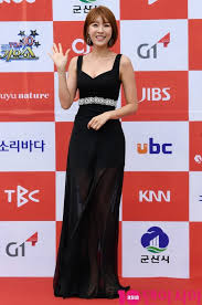 내일은 미스트롯2 진달래 자갈치아지매 (임영웅을 이긴 진달래가수, 진달래노래, 현역부a, 35세, 트로트가수 3년차). Fhzrys0kjfu9bm