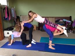 Acro Yoga 4 Person