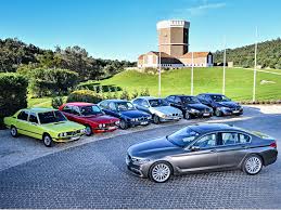 Außerdem stehen zwei weitere dieselantriebe mit vier beziehungsweise sechs zylindern zur auswahl.mit dem facelift startet die preisliste der bmw 5er limousine ab mindestens 49.100 euro. So Kommt Der Neue 5er Bmw Auto Motorsport Bildergalerie Kicker