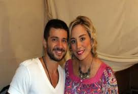 وقالت سلمى غزالي، نجمة ستار أكاديمي وشقيقة الفنانة الراحلة في مقطع فيديو نشرته في صفحتها على انستغرام: Ø§Ù„Ø¬Ø²Ø§Ø¦Ø±ÙŠØ© Ø±ÙŠÙ… ØºØ²Ø§Ù„ÙŠ ØªØ¹ØªØ±Ù Ø§Ù„ØµÙ„Ø§Ø© Ø­Ø±Ù…ØªÙ†ÙŠ Ù…Ù† Ø¹Ø±Ø´ Ø³ØªØ§Ø± Ø£ÙƒØ§Ø¯ÙŠÙ…ÙŠ Ø§Ù„Ø¬Ù…Ø§Ù„ Ù†Øª