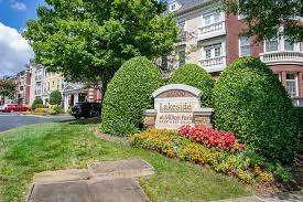 Milton park is a great place! Lakeside At Milton Park Apartments Alpharetta Ga Apartments Com