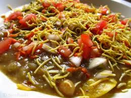 Masala puri recipe (tikhi puri). Savi Ruchi Masala Puri A Bangalore Style Chaat Recipe