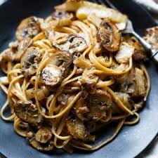 Pasta Mit Pilz Sahne Sauce Und Fenchel Kochkarussell Rezept Rezepte Mit Pilzen Nudeln Mit Pilzen Gerichte Mit Champignons