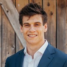 Robert Templeman's Instagram, Twitter & Facebook