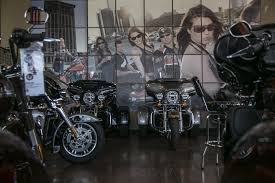Up for sale and your consideration is an original paint 1947 harley davidson knucklehead vin# 47eli2420. Harley Davidson S Newest Rival Is An Old Brand The New York Times