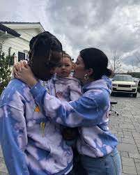 Kylie jenner reveals that stormi webster, her daughter with travis scott was hospitalized because of an allergic reaction. Kylie Jenner Travis Scott S Quotes About Their Relationship