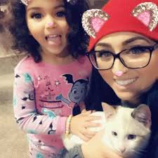 What restaurants or coffee places are open New Year's Day?