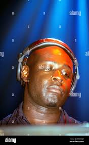 Artist dj simpson hi-res stock photography and images