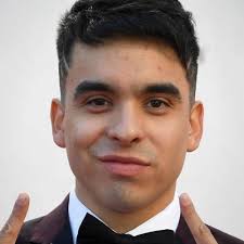 Biografia De Mc Davo Edad Estatura Pack Esposa Hija Laletrade Biografias Musica Y Letras Alem do mc lan, muitos outros cantores de funk estao ganhando a cena da musica brasileira, principalmente entre os jovens. biografia de mc davo edad