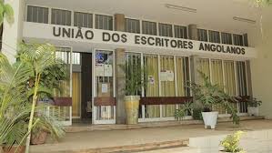 Resultado de imagem para literatura de angola
