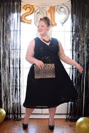 2 Festive New Year S Eve Outfits Nye Party Looks Featuring The Plus Size Savanna Sequin Lace Top And Spotlight Cin Dresses Eve Outfit Wedding Dresses High Low