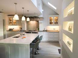 Modern menu hitsadaptation, interpretation and reinvention are all smart ways to serve up signature dishes. Traditional Kitchen Traditional Kitchen Cabinets Kitchen Design Decor Traditional Kitchen