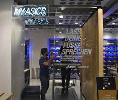 asics sis jelmoli zurich motion id asics shopping retail