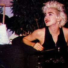 Madonna everybody (extended version) (true blue (super club mix) 1986). Simon Bates Meets Madonna 22nd December 1986 Complete Interview By Cassetteheavenlive03