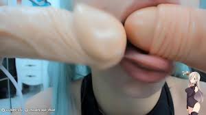 Elizabeth Liones from Seven Deadly Sins cosplayer sucks off two dildos at  once