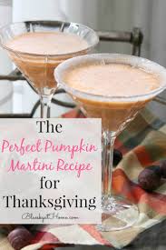 Das Perfekte Kurbis Martini Rezept Fur Thanksgiving Bluesky Zu Hause Pumpkin Martini Pumpkin Martini Recipe Martini Recipes